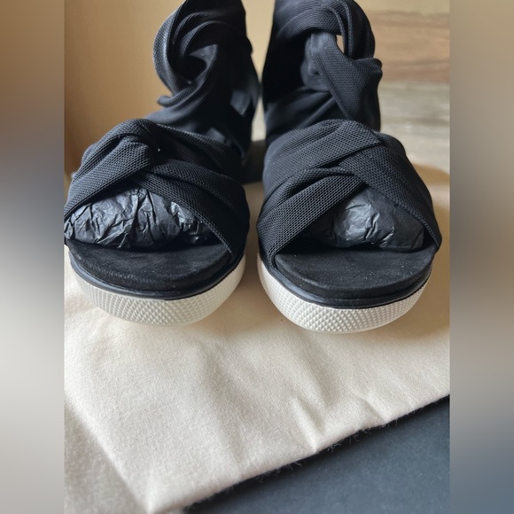 Eileen Fisher Zanya Mesh, Suede Sandals, 5.5 NWB - Picture 6 of 7